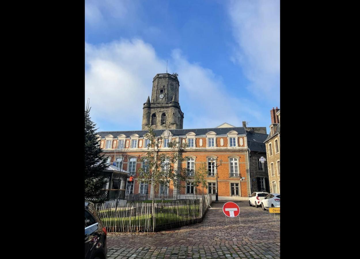 Le Henry Au Coeur De La Vieille Ville Булонь-сюр-Мер Экстерьер фото